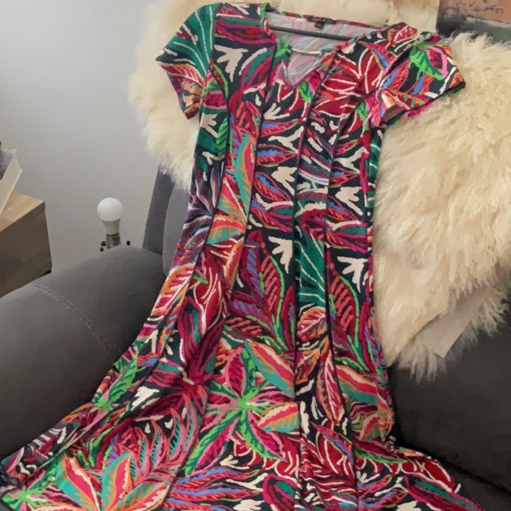 Sami & Jo Pink and Blue V-Neck Midi Sundress